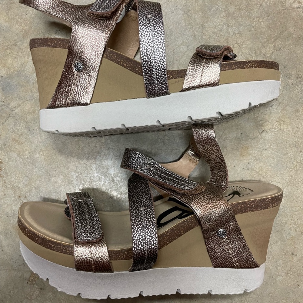 OTBT Wavey wedge sandals